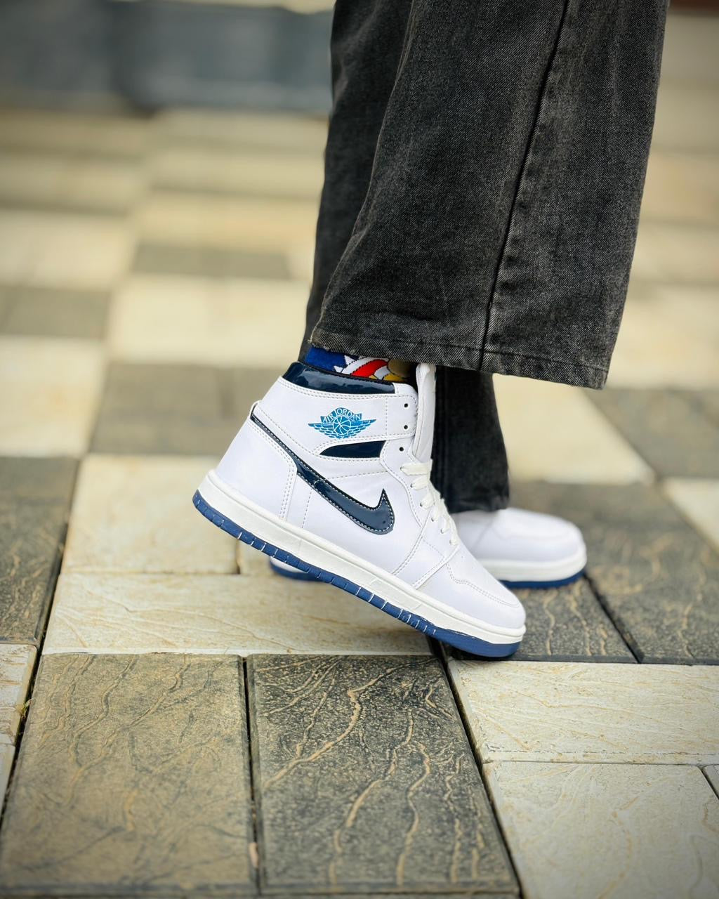 Air-Style High-Top Sneakers – White & Navy Blue