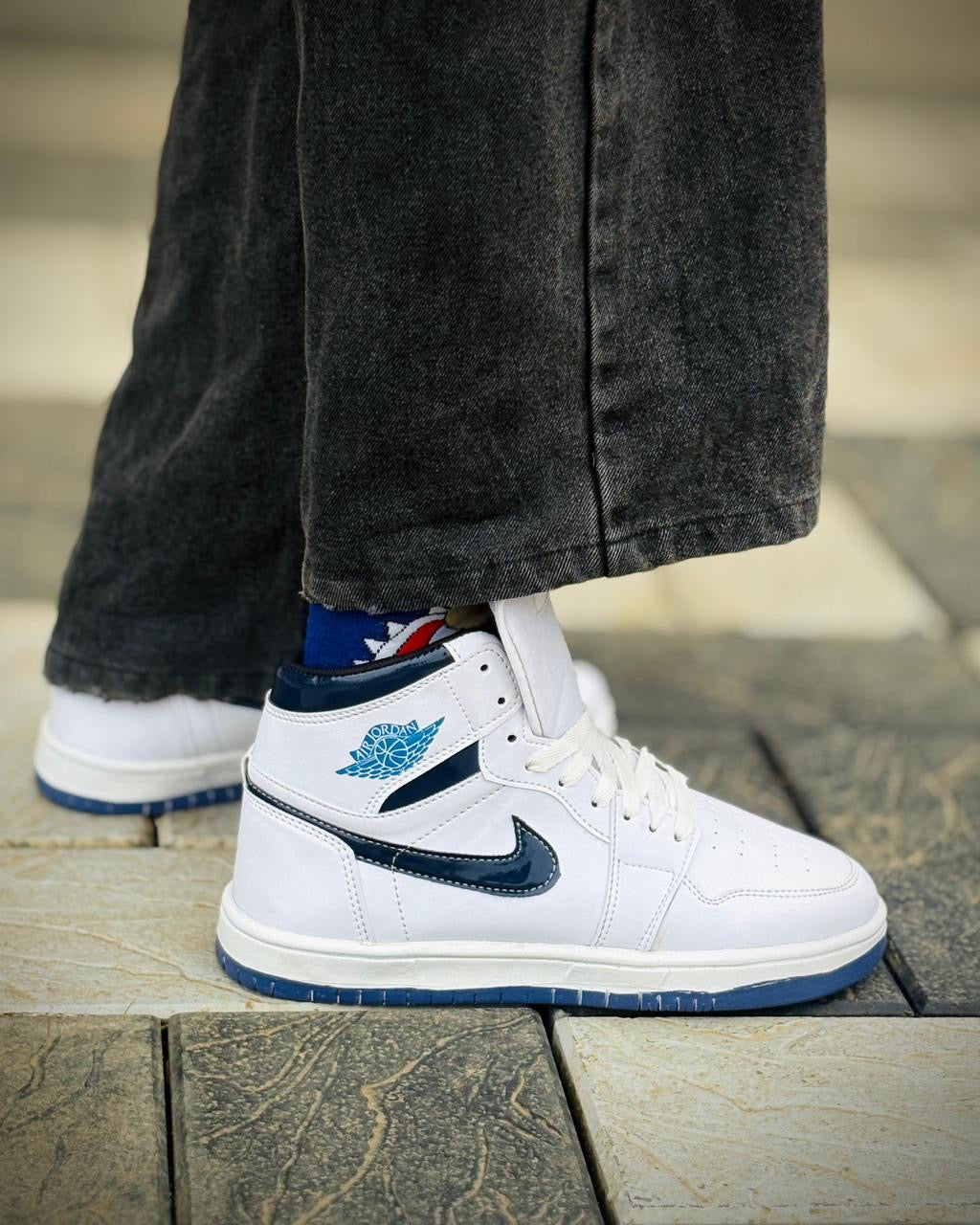 Air-Style High-Top Sneakers – White & Navy Blue