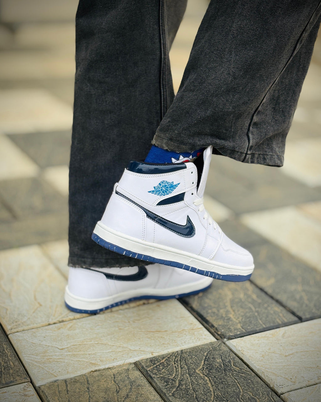 Air-Style High-Top Sneakers – White & Navy Blue